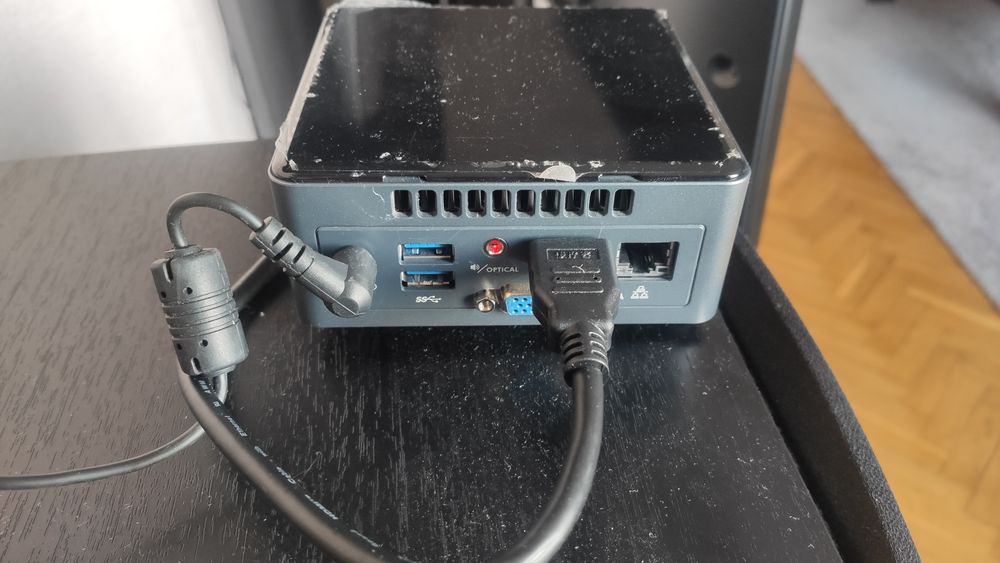 Мини компютър / Mini PC
