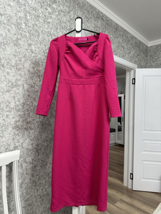 Продам Платье в отличном состоянии