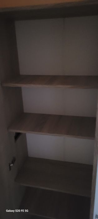 Vand Dulap cu rafturi 130 lei
