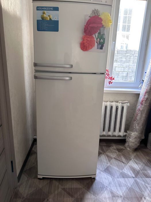 Продам холодильник