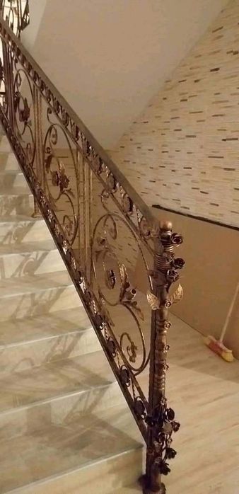 Balustrada din fier forjat.