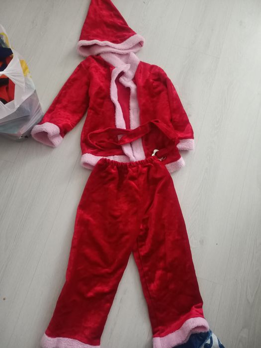 Отдам вещи на мальчика 5 лет