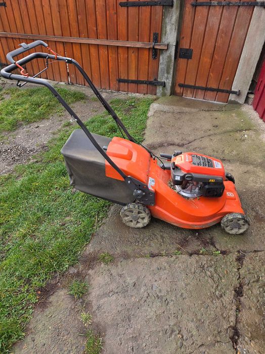 Vand masina de gazon Husqvarna Lc 253S