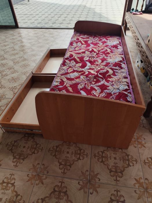 Продаются кровати