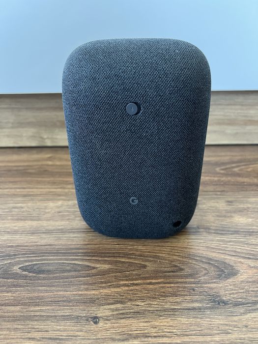 Google Nest Audio смарт колонка