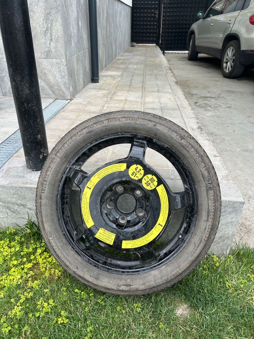 Резервна гума тип ,,патерица”