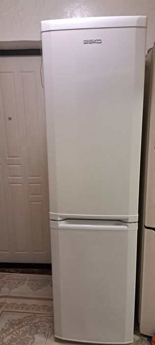 Продам холодильник