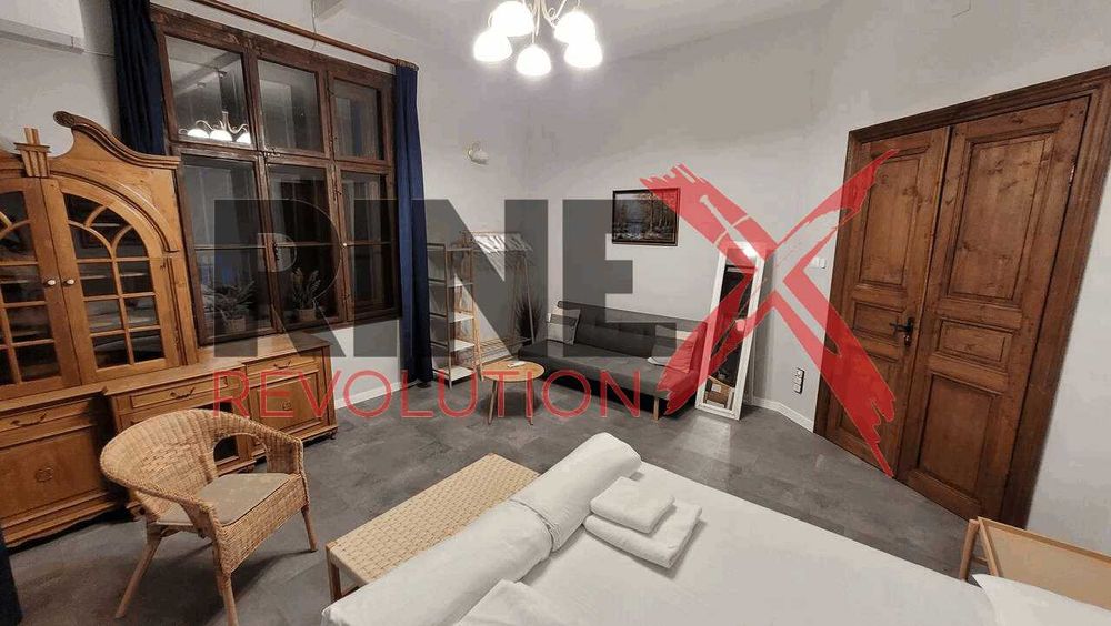 Дава се под наем Тристаен апартамент в Пловдив, Кършияка - 130 кв.м за 1100 € - Снимка #4