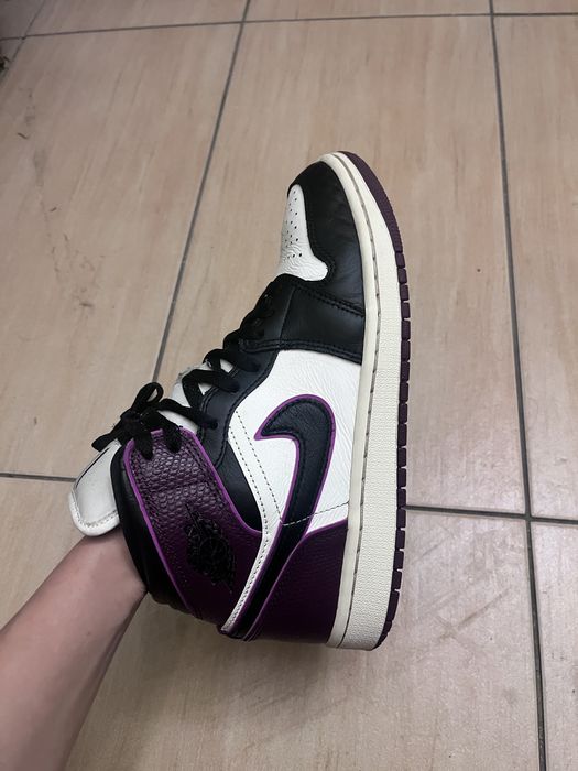 air jordan mid 1 bordeaux snakeskin