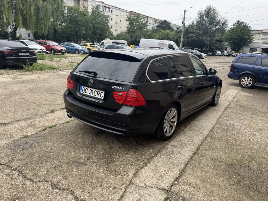 BMW 3 Series 2010 — imagine 3