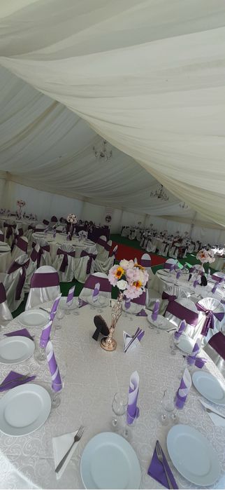 Vand cort complet utilat pentru evenimente