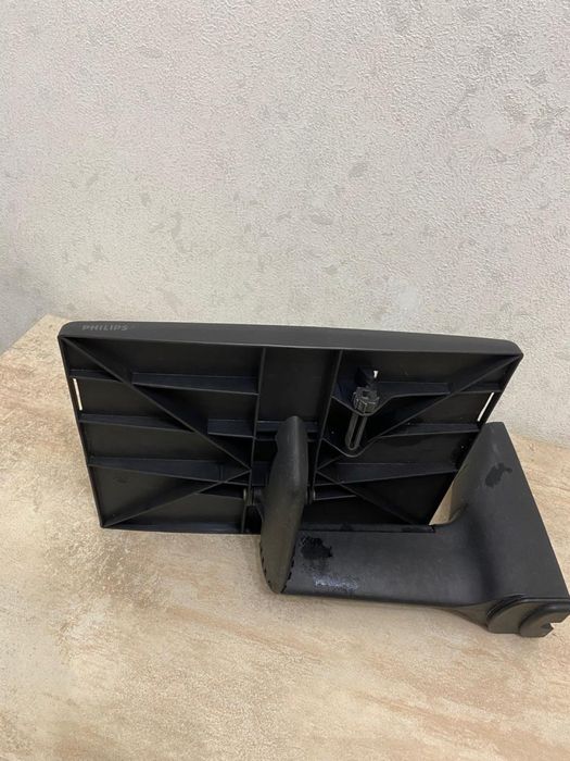 Кронштеин полка для телевизора