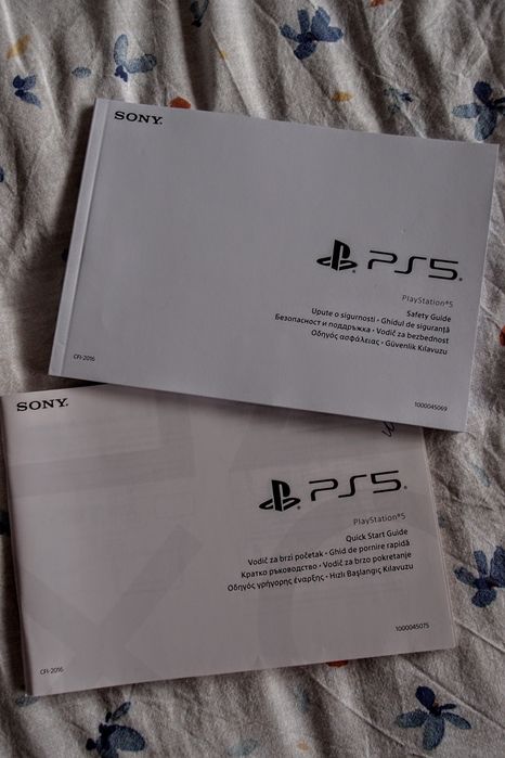 PS5 slim 1TB, 1 controller