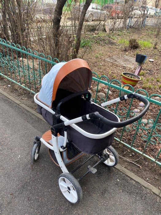 Коляска в хорошем состоянии