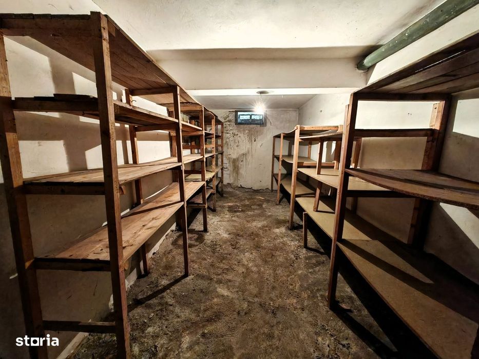 3 cam. deco., central, et. I – lângă Catedrala Inaltarea Domnului