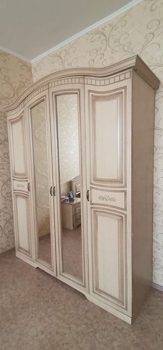 Спальный гарнитур