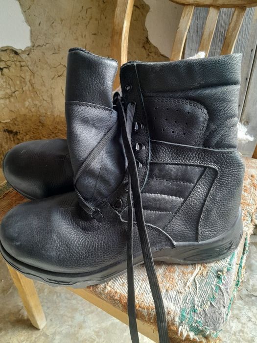 Новый Берцы продам