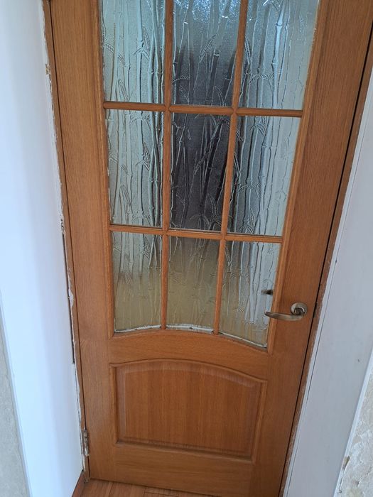 Продам межкомнатные двери