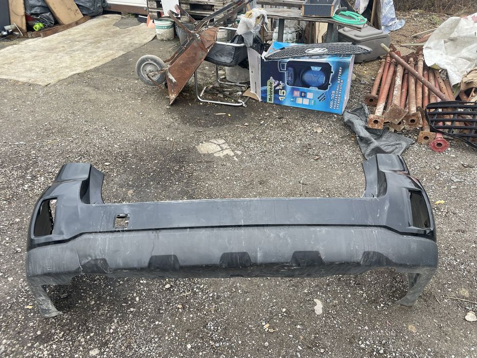 Задна броя Subaru Outback