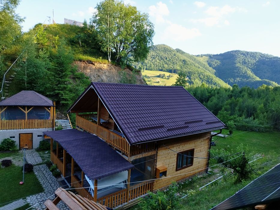 Cabana de inchiriat cu ciubar/jacuzzi,  la munte!
