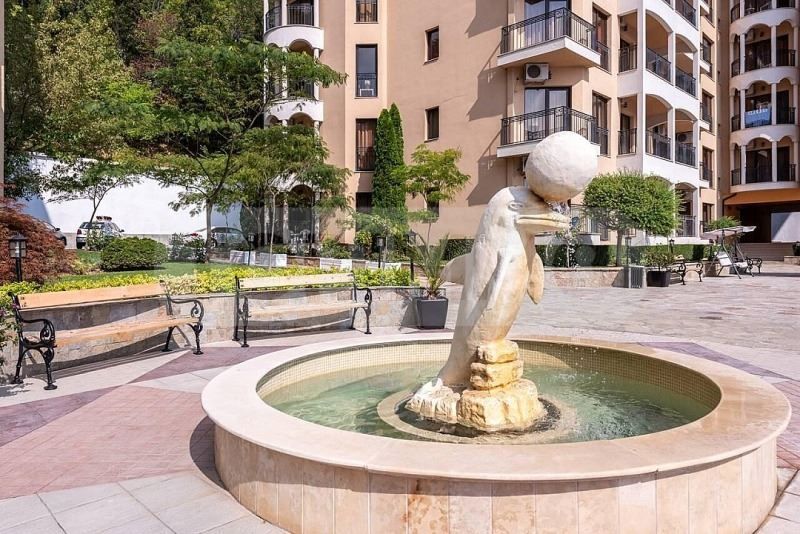 Продава се Двустаен апартамент в к.к. Златни пясъци - 77 кв.м за 975 €/кв.м - Снимка #9