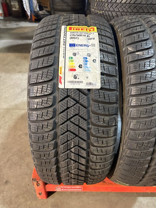 Anvelope iarna 235/50/18 Pirelli Winter Sottozero 3 235 50 18 R 18