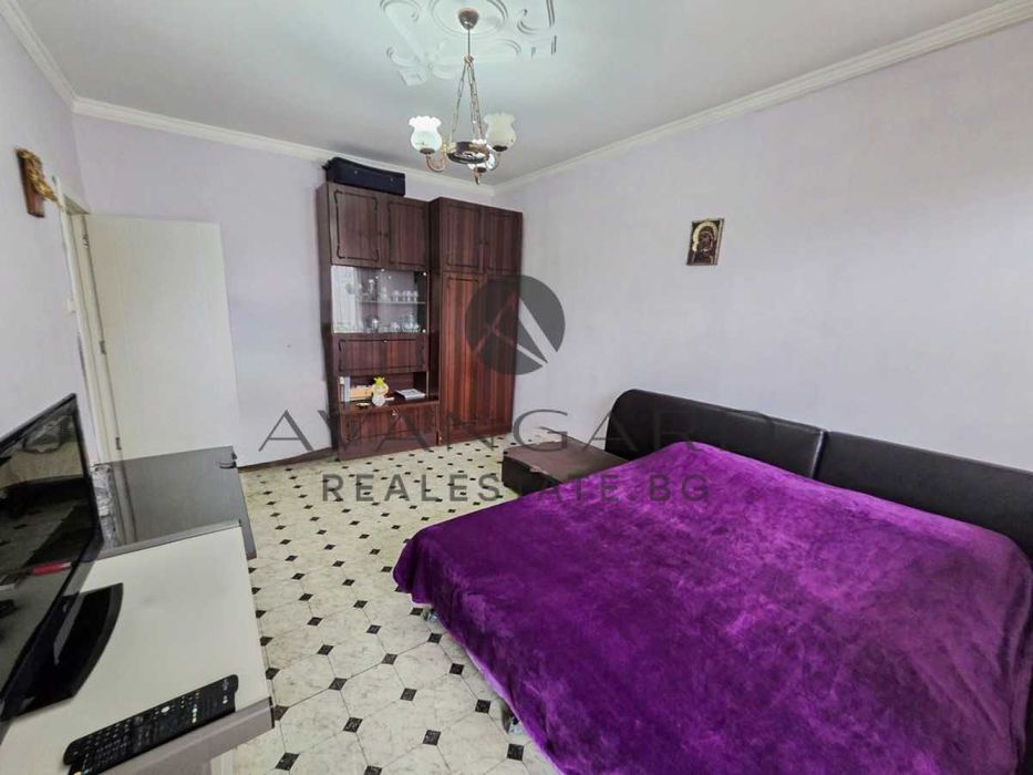 Продава се Тристаен апартамент в Пловдив, Тракия - 72 кв.м за 850 €/кв.м - Снимка #1