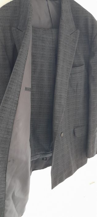 Costum culoarea gri de bărbați