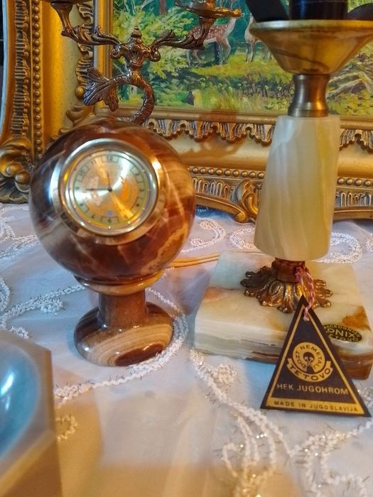 Лампа часы и пепельница из натурального камня Оникс