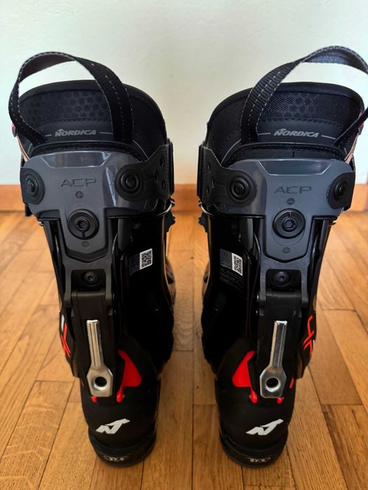 Clapari barbati Nordica HF Pro 130, marime 27-27,5
