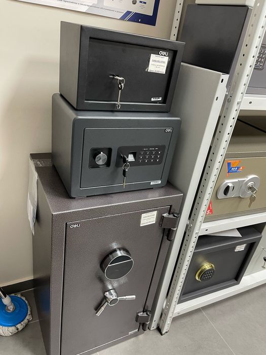 Сейфы в ассортименте