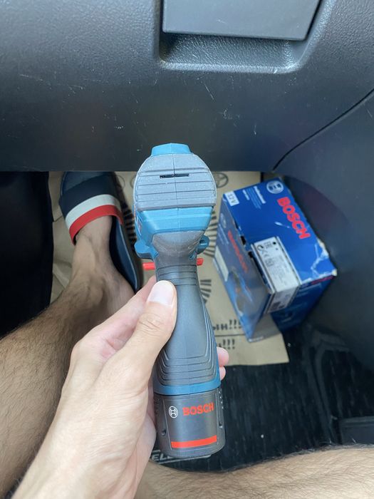 Винтоверт Bosch 120 li новый