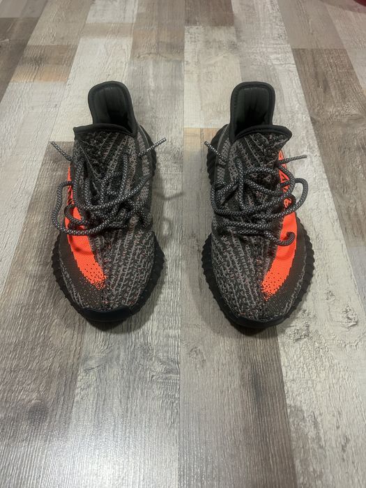 Yeezy 350 v2 carbon beluga