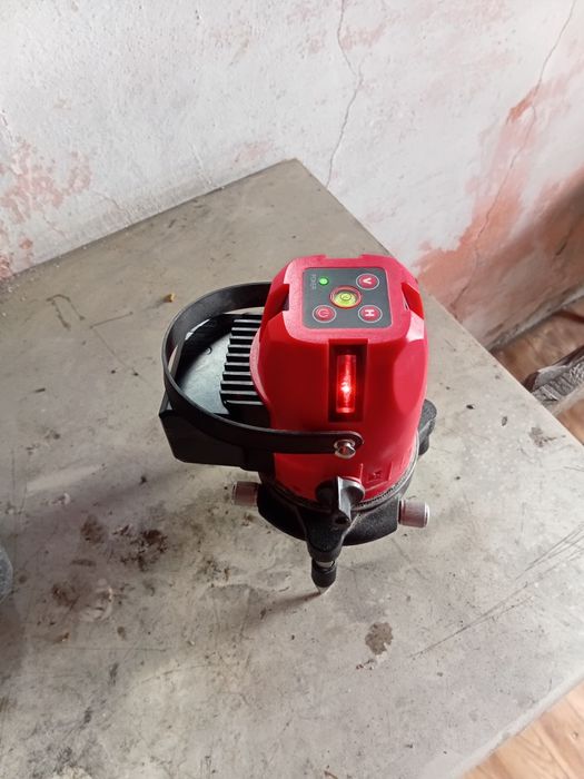 Продам лазер уровень