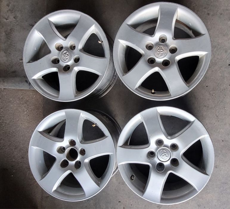 Продам диски от камри 35