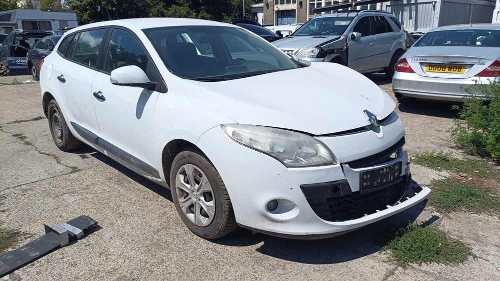 Dezmembrez RENAULT MEGANE 3 2011 1.5 DCI 110 CP