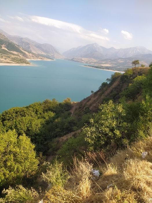 Машина на заказ комфорт 8 человек по городу по гори загород Чимган