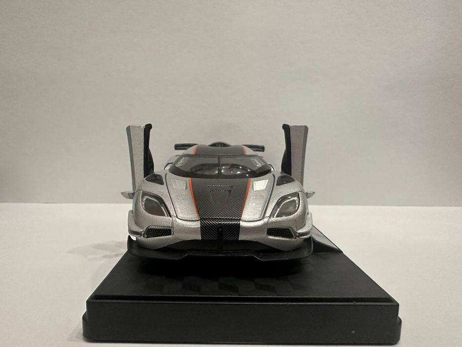 Koenigsegg Agera 1.32! Металлическая модель со светом и звуком