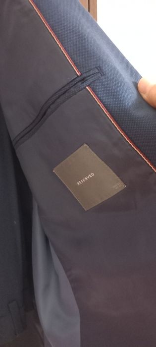 Costum Reserved nou