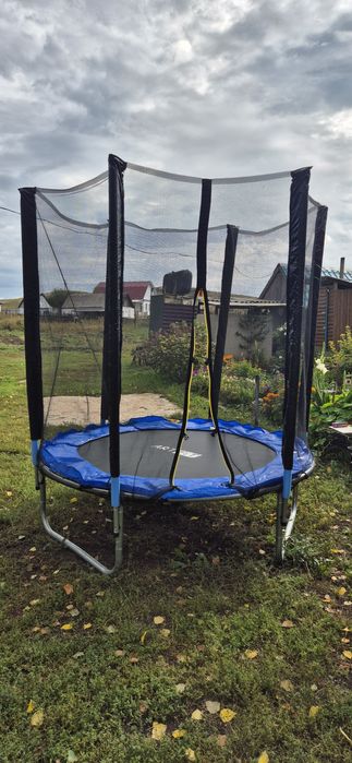 Продам батут. Почти новый