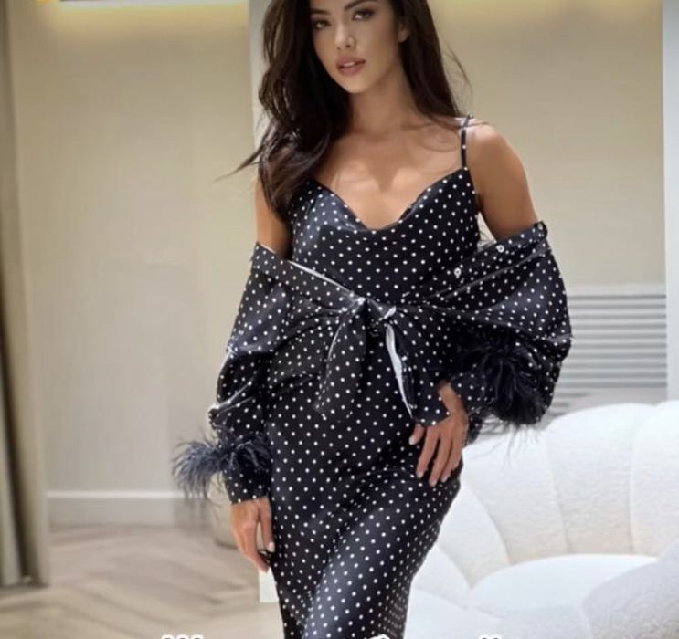 Вечернее атласное платье