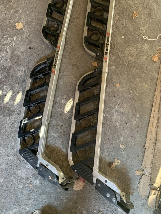 Suport auto pt schiuri