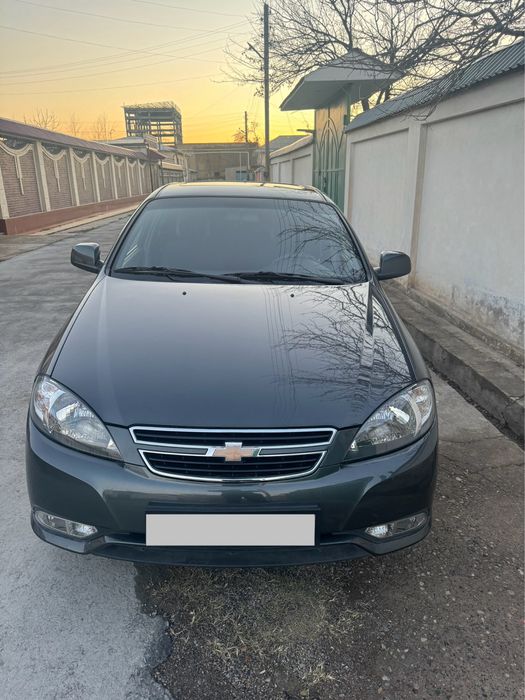 Продаю машину, мощинани сотвоман Chevrolet Gentra 2018