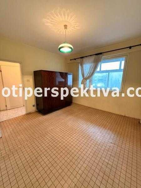 Продава се Двустаен апартамент в Пловдив, Кючук Париж - 65 кв.м за 942 €/кв.м - Снимка #3