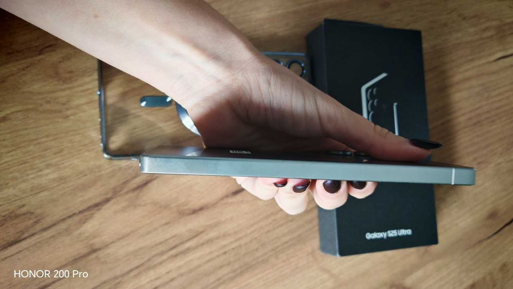 Samsung Galaxy S25 Ultra 512 GB в Гаранция