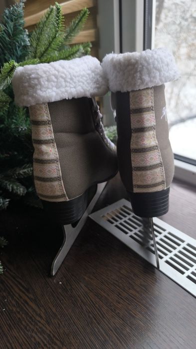 Утеплённые коньки