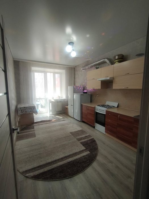 Сдам 1 ком квартиру за ТРЦ Плаза