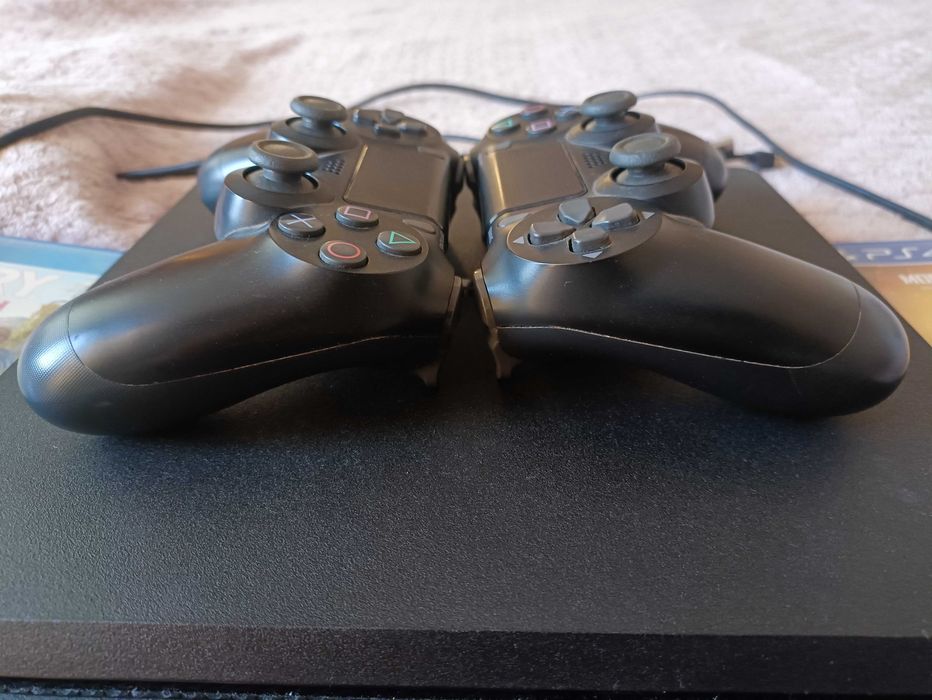 Play station 4 1T
