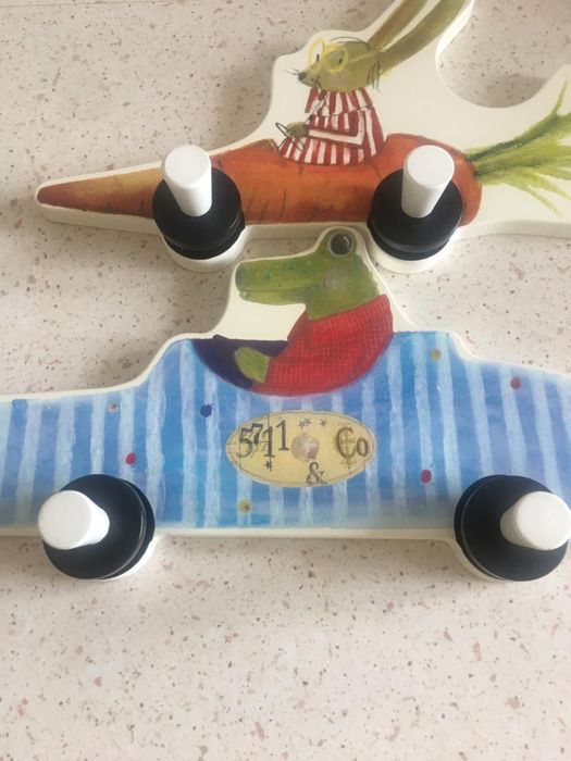 Детские вешалки