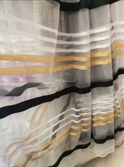 Тънки пердета хоризонтални райета